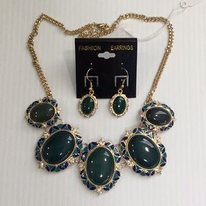 #30 Deep Green Teal Blue and Gold chunky Necklace set